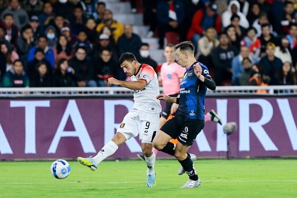 Melgar lo intentó, pero no pudo ante Ind. de Valle. Getty.