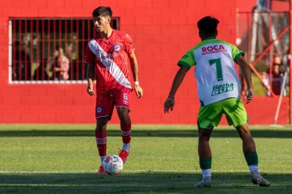 Román Vega, lateral izquierdo de Argentinos rumbo a Barcelona