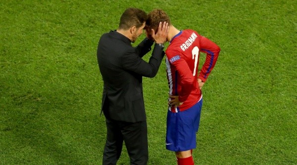 Simeone y Griezmann, durante un partido (Getty Images)