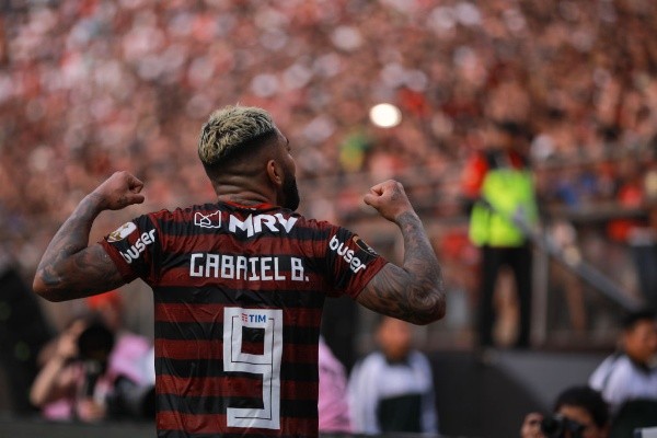 Gabigol iluminado: 10 jogos seguidos marcando gols no Brasileiro 