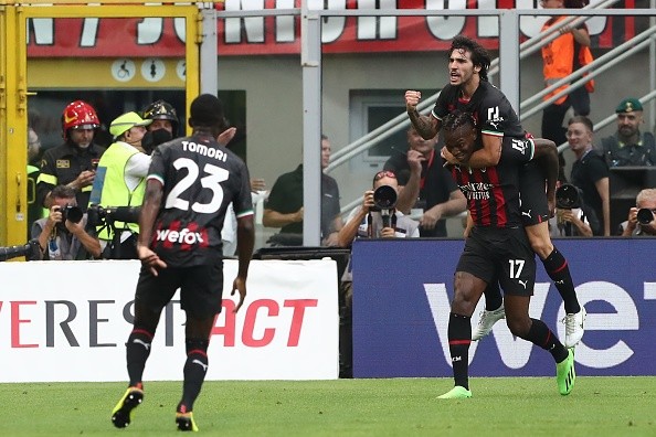 Festejo de gol de Leao y Tonalli. Getty.