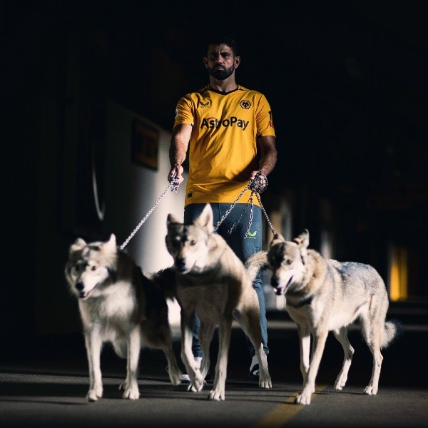 Diego Costa en los Wolves (Twitter Wolves)