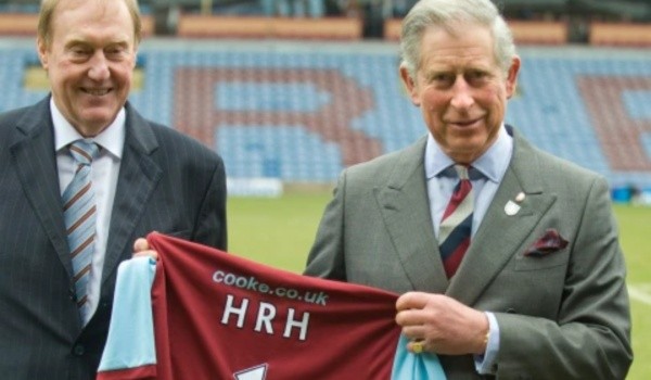 Carlos III en Burnley: TW Burnley 