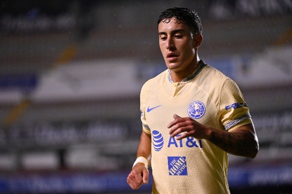 Alejandro Zendejas tendrá que pensar en el Mundial 2026 (Imago 7)