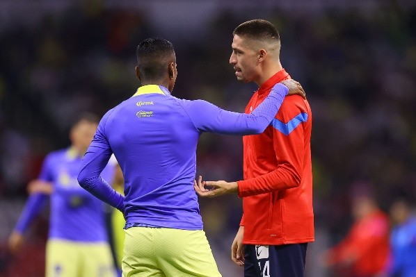 Pedro Aquino en el Clásico Nacional (Imago 7)