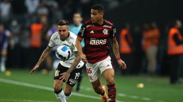 Joao Gomes, el mediocampista de 21 años que brilla en Flamengo