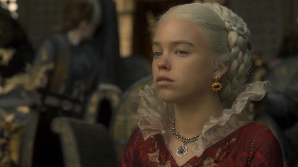 Milly Alcock interpreta a Rhaenyra Targaryen en House of the Dragon (IMDb).