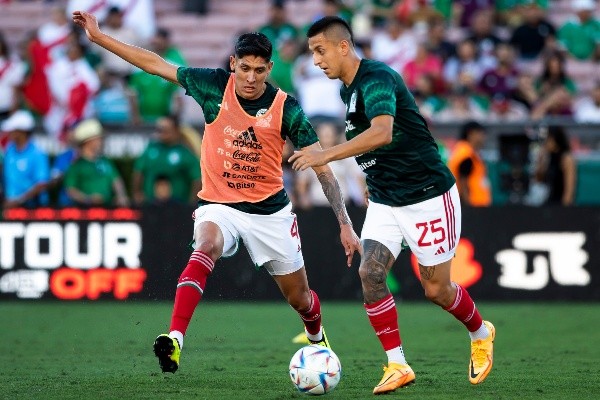 Piojo Alvarado en la previa de México vs. Perú (Chivas)