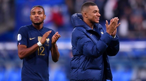 Nkunku, junto a Mbappé en la selección de Francia (Getty Images)