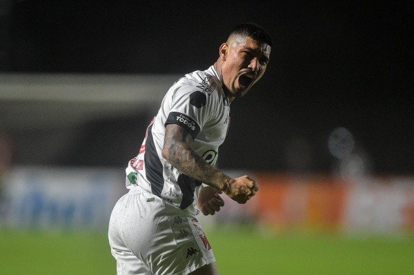 Foto: Thiago Ribeiro/AGIF - Vasco busca vitória na Série B