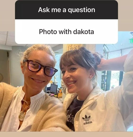 Gwyneth Paltrow y Dakota Johnson (Instagram @gwynethpaltrow).