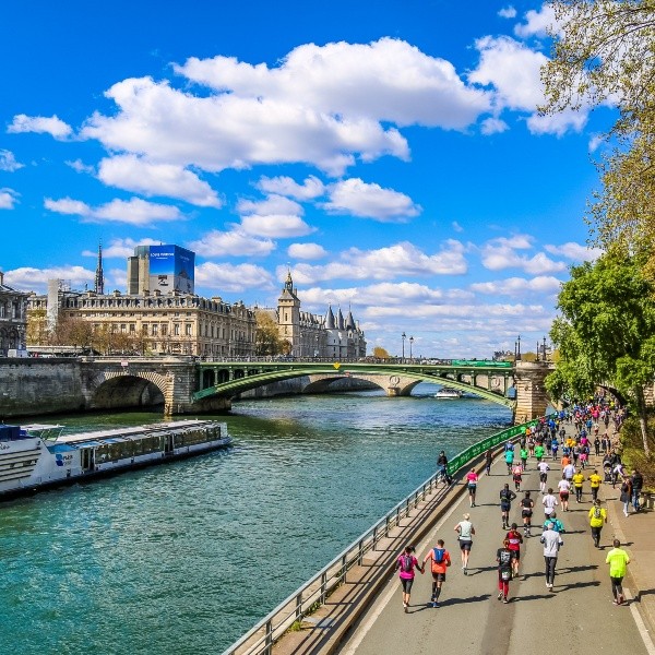 París tiene anualmente su maratón.