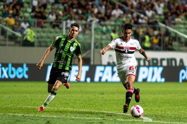 Futebol na TV on X: A programação do futebol neste sábado. Assine a  @tvguigo e tenha os canais ESPN, Band, CNN Brasil e diversos outros por  apenas R$ 32,80/mês, totalmente online e