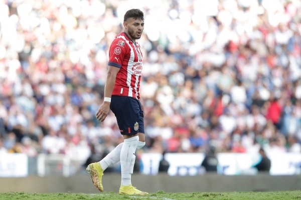 Alexis Vega, dolido con la eliminación de Chivas (Imago 7)