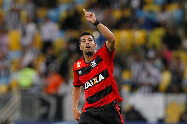 Agif/Wagner Meier - André Santos foi campeão por Flamengo e Corinthians