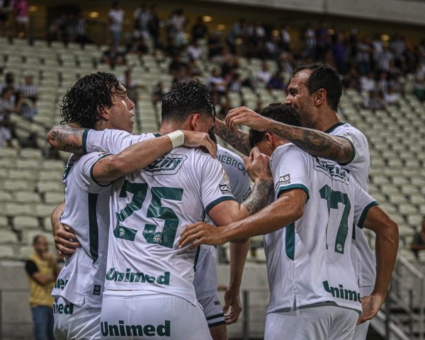 Foto:  Lucas Emanuel/AGIF - Goiás quer voltar a vencer no Brasileirão