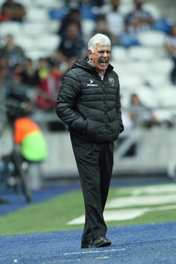 Ricardo Ferretti pide 2MdD; Pumas no llega (Imago 7)