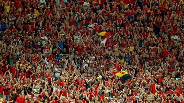 Cada vez que se presenta su selección, un montón de fanáticos belgas la acompaña con mucho fervor (Getty Images)
