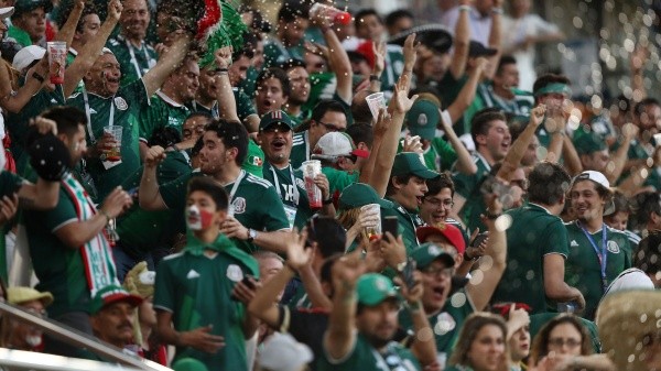 Fervor, pasión y tradición presentes siempre en la fanaticada mexicana que concurre de forma masiva a los Mundiales (Getty Images)