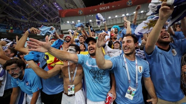 La Celeste recibe el apoyo constante de sus hinchas cada vez que se presenta en una Copa del Mundo (Getty Images)