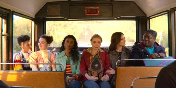 Simone Ashley, Patricia Allison y Tanya Reynolds ya no estarán en Sex Education (IMDb).