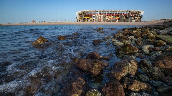 El Estadio 974 se ubica sobre el mar y, por su particular construcción, no cuenta con aire acondicionado (Getty Images)