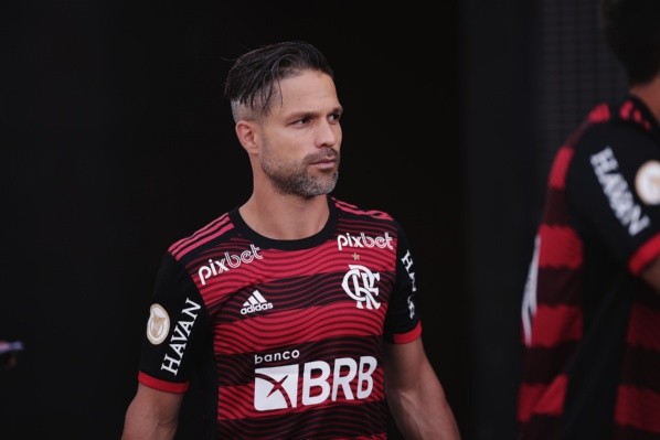 Foto: Ettore Chiereguini/AGIF - Diego Ribas tem contrato com o Flamengo até fim do ano