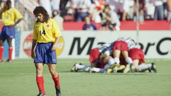 Momento de incredulidad para Colombia: llegaba para ser protagonista y quedó eliminado en primera ronda (Marca)