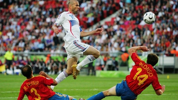 Zidane fue figura clave en la eliminación de España en la Copa del Mundo de Alemania 2006 (RTVE)