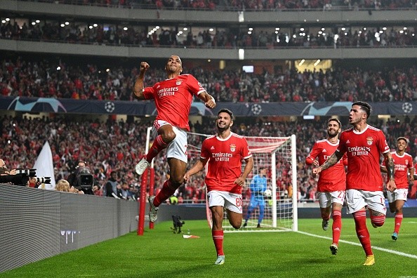 Festejo de gol de Benfica. Getty.