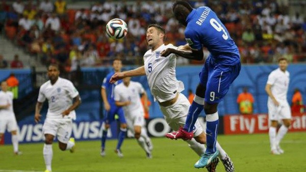 Inglaterra e Italia fueron las grandes decepciones dentro de un grupo muy parejo en el Mundial de Brasil (Reuters)