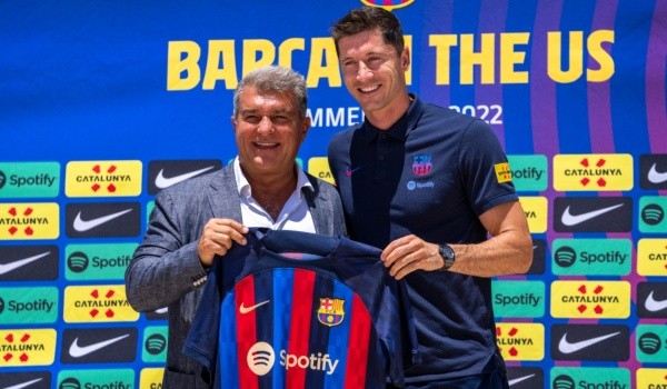 Robert Lewandowski y Joan Laporta: Getty