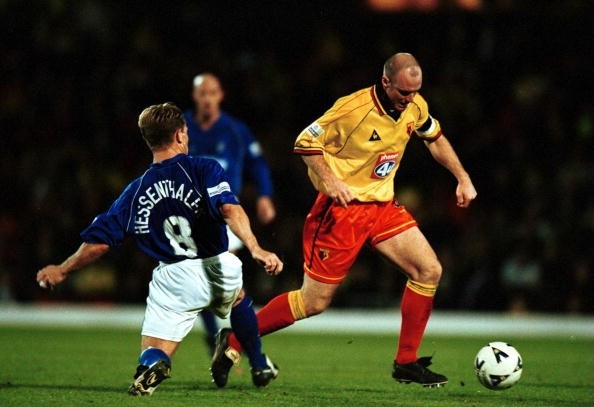 Page en acción con Watford. Getty.