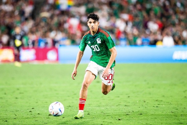 Kevin Álvarez con la playera de la Selección Mexicana (Imago 7)
