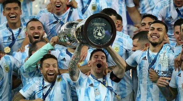 Foto: Alexandre Schneider/Getty Images - Argentina conquistou a Copa América de 2021, vencendo o Brasil na final