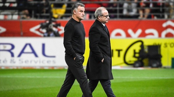 Luis Campos, junto al entrenador de PSG, Christophe Galtier