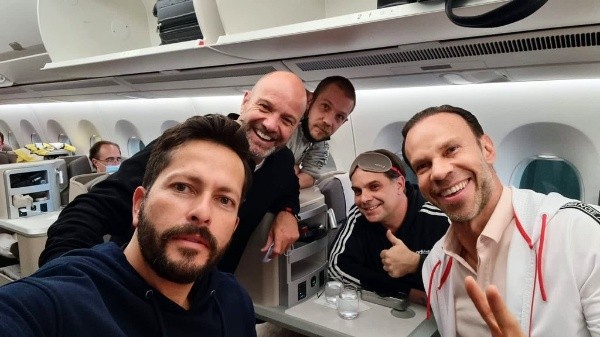 Christian Martinoli y más figuras de TV Azteca ya viajaron rumbo a Qatar (Foto: Twitter Luis García P)