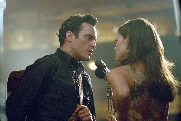 Joaquin Phoenix y Reese Witherspoon. (IMDb)