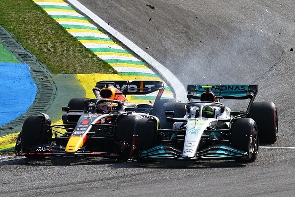 Verstappen e Hamilton. Créditos: Mark Thompson/Getty Images