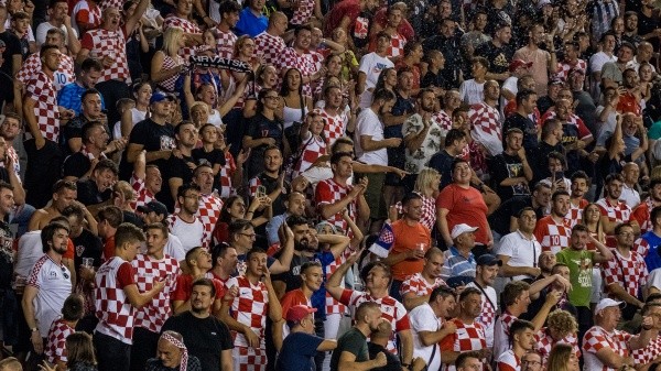 The Croats live a moment of splendor with their selection and they accompany it from the stands (Getty Images)