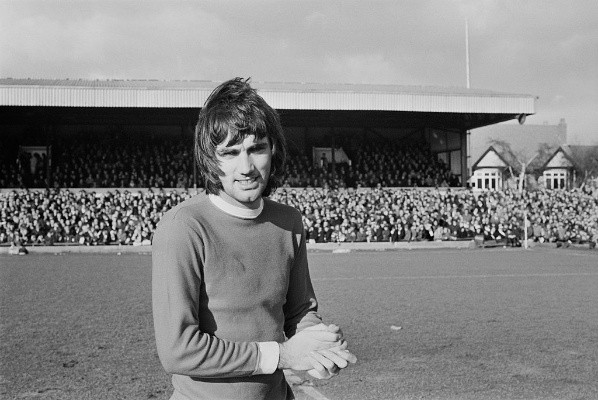 Joe Bangay/Daily Express/Getty Images - George Best