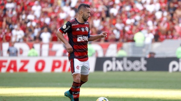 Éverton Ribeiro, mediocampista de Flamengo y Brasil