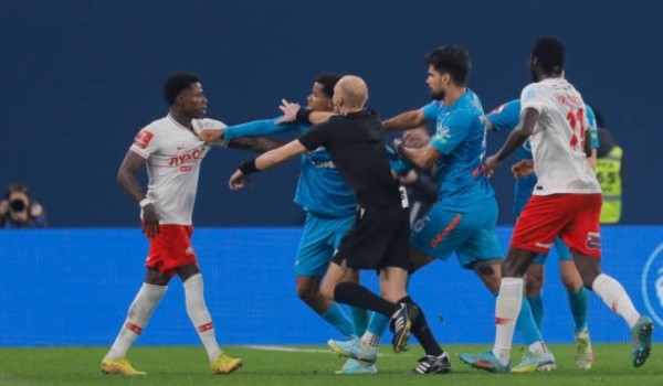 Wilmar Barrios vs. Quincy Promes: Getty 