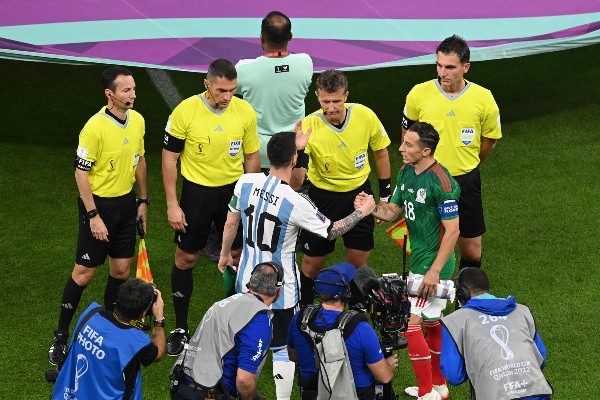 Andrés Guardado, del lado de Messi (Getty Images)