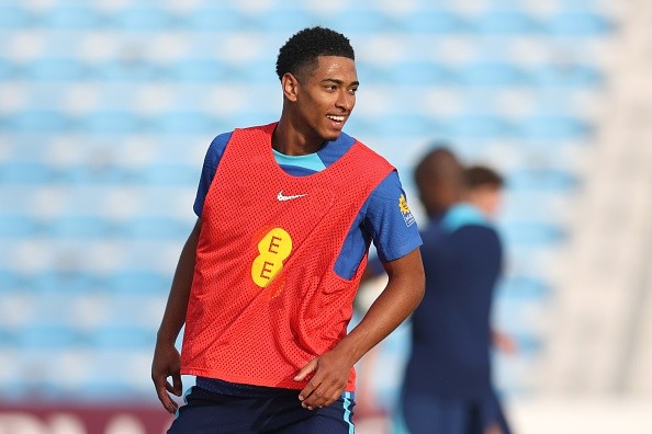 Bellingham en entrenamiento con Inglaterra. Getty.