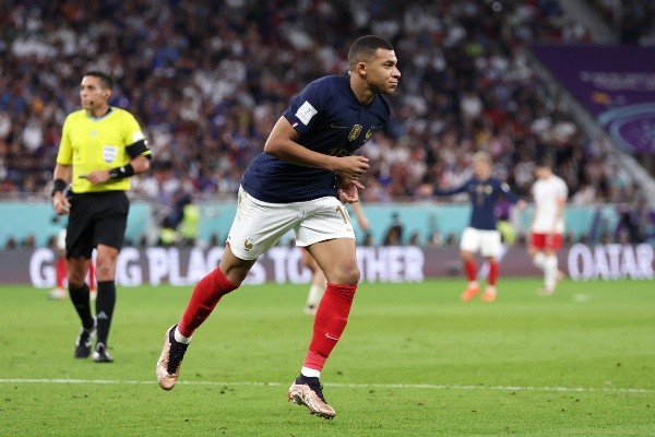 Kylian Mbappe y el 2-0 para Francia a los 29 minutos del segundo tiempo (Getty Images)