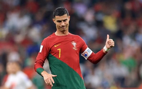 LUSAIL CITY, QATAR - DECEMBER 06: Cristiano Ronaldo of Portugal thumbs up during the FIFA World Cup Qatar 2022 Round of 16 match between Portugal and Switzerland at Lusail Stadium on December 06, 2022 in Lusail City, Qatar. (Photo by Buda Mendes/Getty Images)