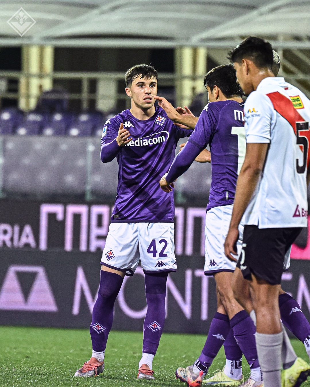 Festejo de Fiorentina. Twitter.