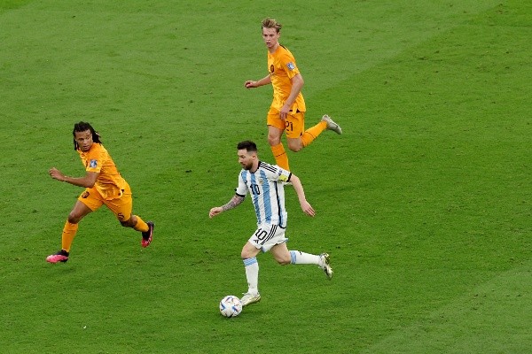 Photo by Alexander Hassenstein/Getty Images - Lionel Messi foi nome importante na classificação dos argentinos
