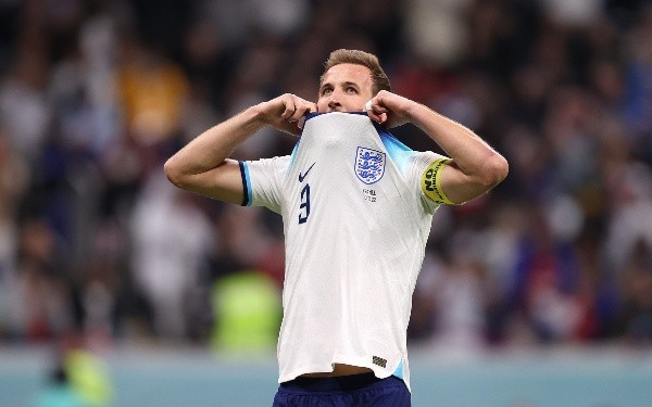 Photo by Julian Finney/Getty Images - Harry Kane perde pênalti fundamental para a Inglaterra